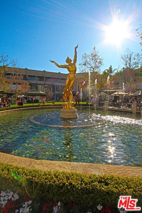 Building Photo - 589 Americana Way