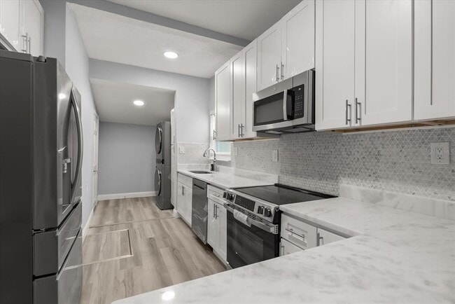 Building Photo - 808 Herman Ave