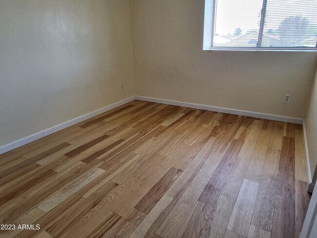 Building Photo - 7410 W Cholla St