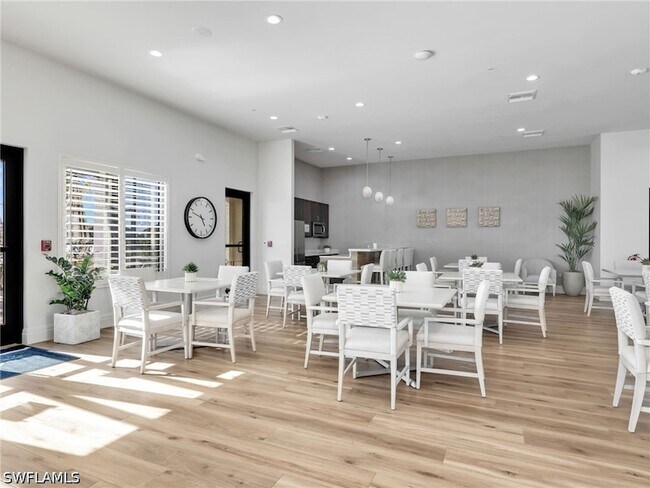 Building Photo - 20024 Napa Loop