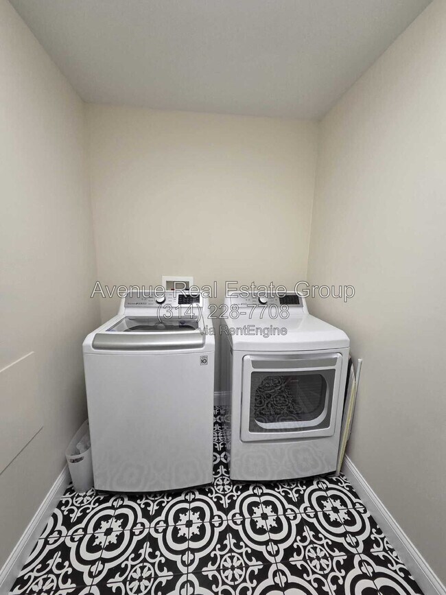 Building Photo - 956 Briar Green Ct