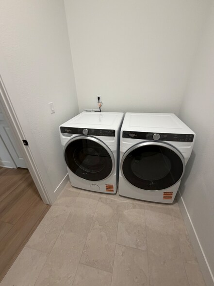 Building Photo - 4383 Shivaree St