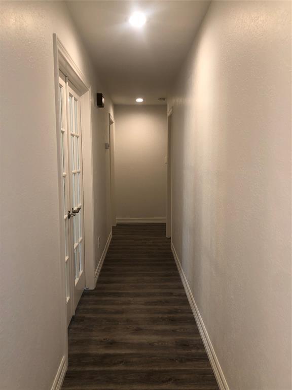 Building Photo - 135 Lakeside Dr