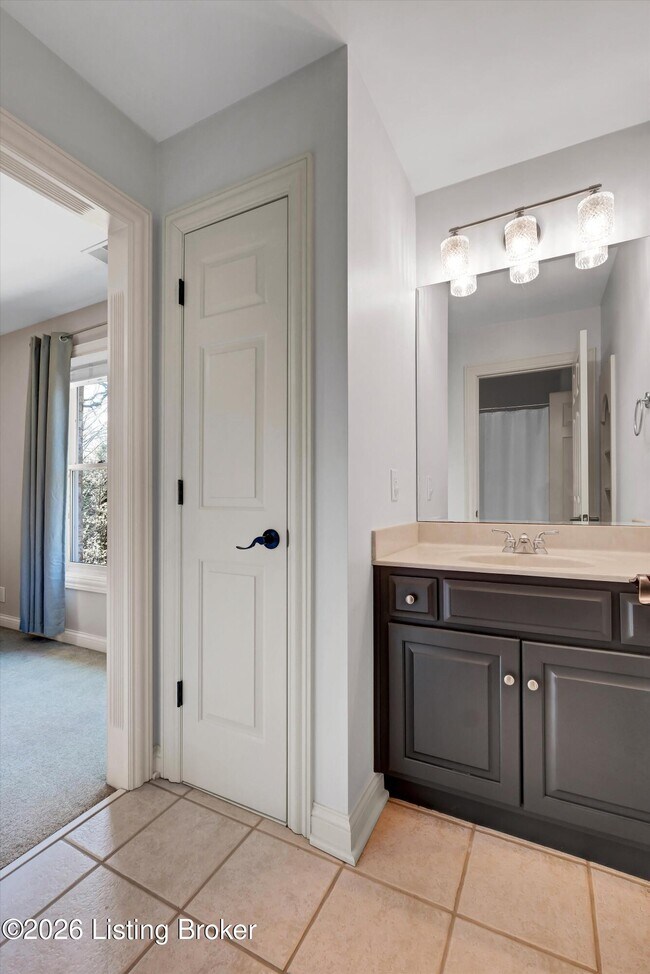 Building Photo - 2603 Locust Hill Pl