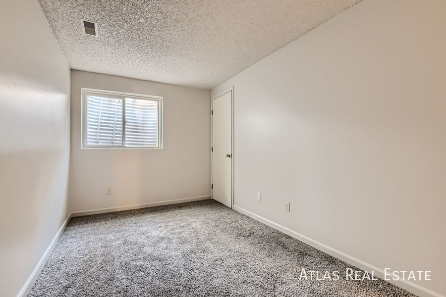 Building Photo - 7790 Belford Dr