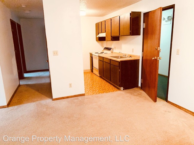 Primary Photo - 1200 Meadowbrook Dr