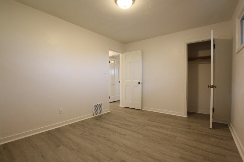 Building Photo - 559 Tannehill St