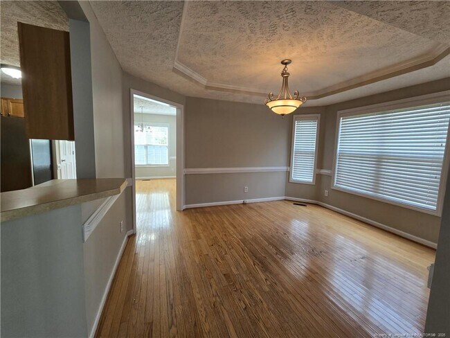Building Photo - 1019 Canter Ln