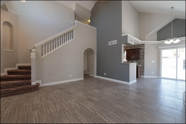 Building Photo - 11481 Lone Wolf Cir