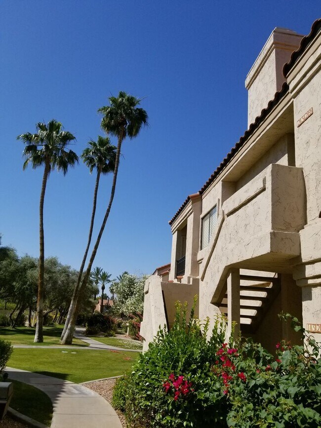 Building Photo - Two bedroom condo