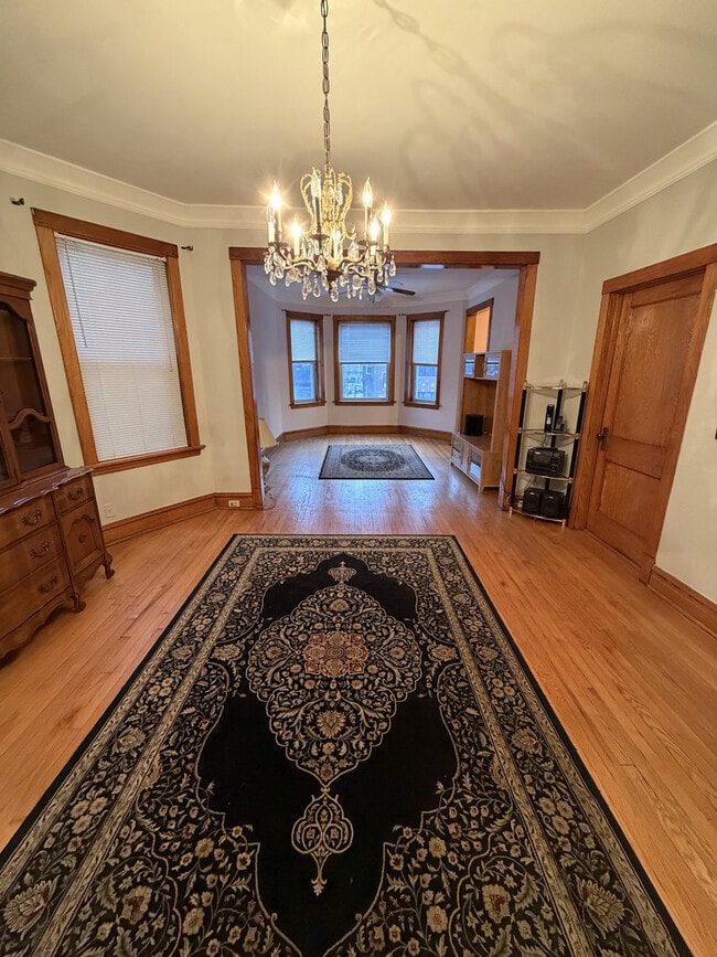 Building Photo - 2526 W Gunnison St