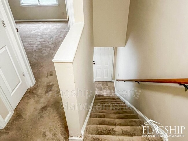 Building Photo - 3412-D N Walnut St