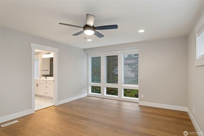 Building Photo - 7585 S 130th Pl