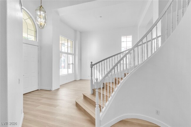 Building Photo - 3986 Windansea St