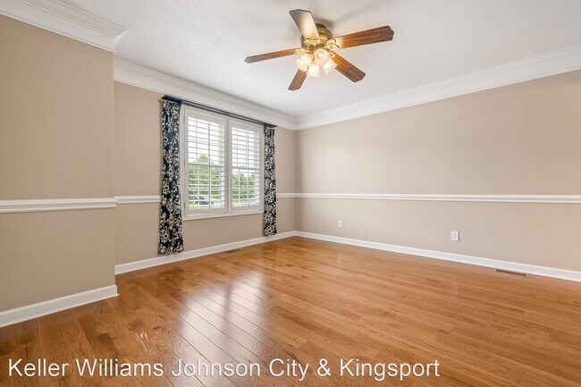 Building Photo - 3 br, 2.5 bath House - 200 Deck Lane # 1002