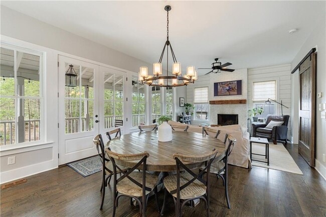 Building Photo - 1000 Loliver Ln