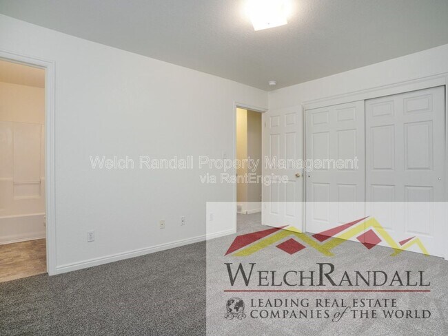 Building Photo - 745 30th St