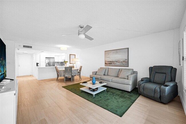 Building Photo - 3900 Galt Ocean Dr