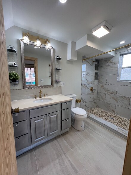 Building Photo - 7935 Ogden Ave