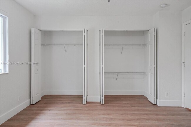 Building Photo - 2267 Cordoba Bend