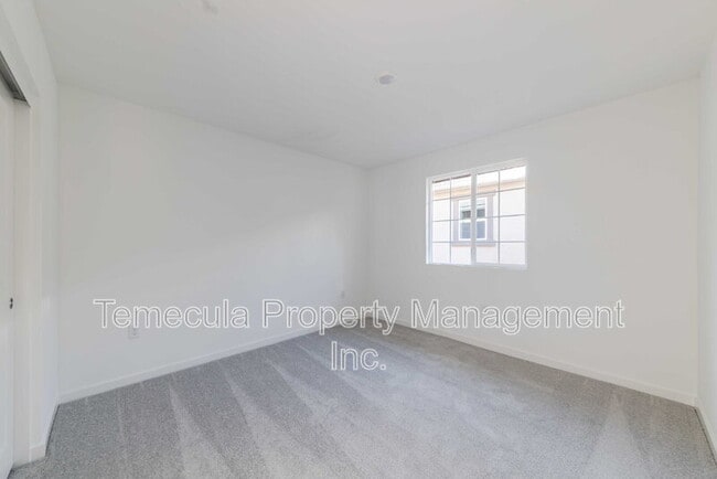 Building Photo - 29243 Victoria Bch Blvd