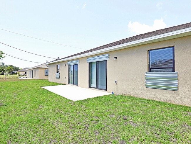 Building Photo - Cape Coral 826