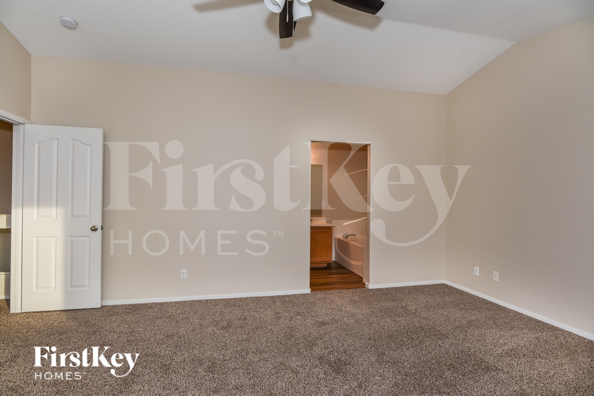 Building Photo - 10211 S Eden Falls Ln