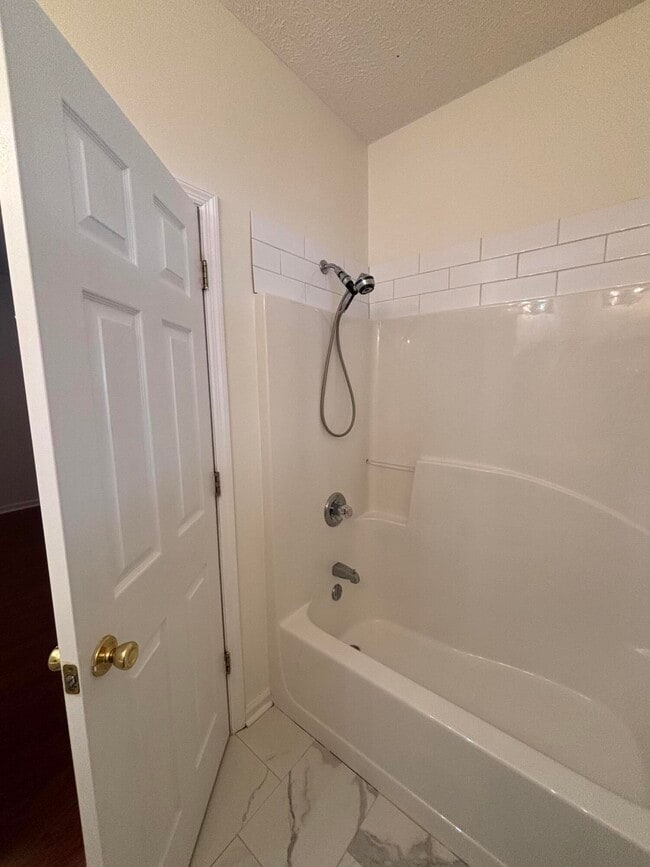 Building Photo - 181 Shelby Dr