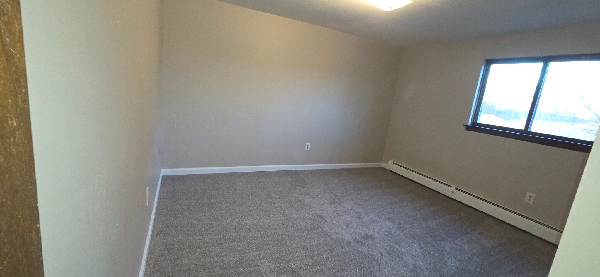 Building Photo - 175 Robert Dr