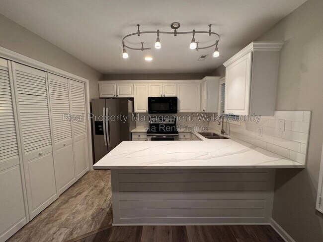 Building Photo - 4021 Wellington Ridge Loop