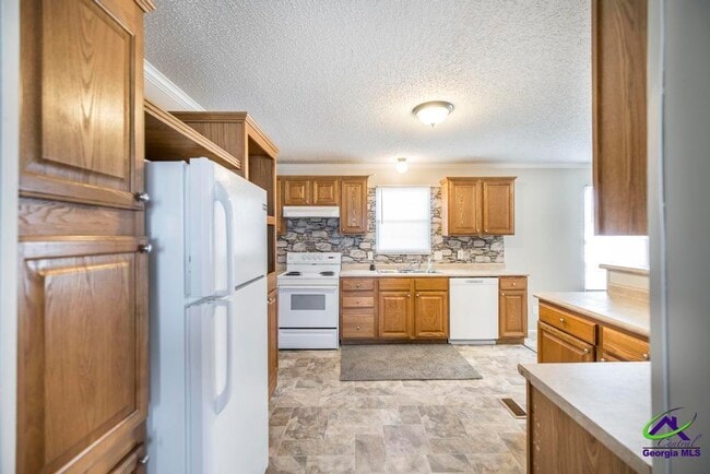 Building Photo - 158 Emerald Blvd