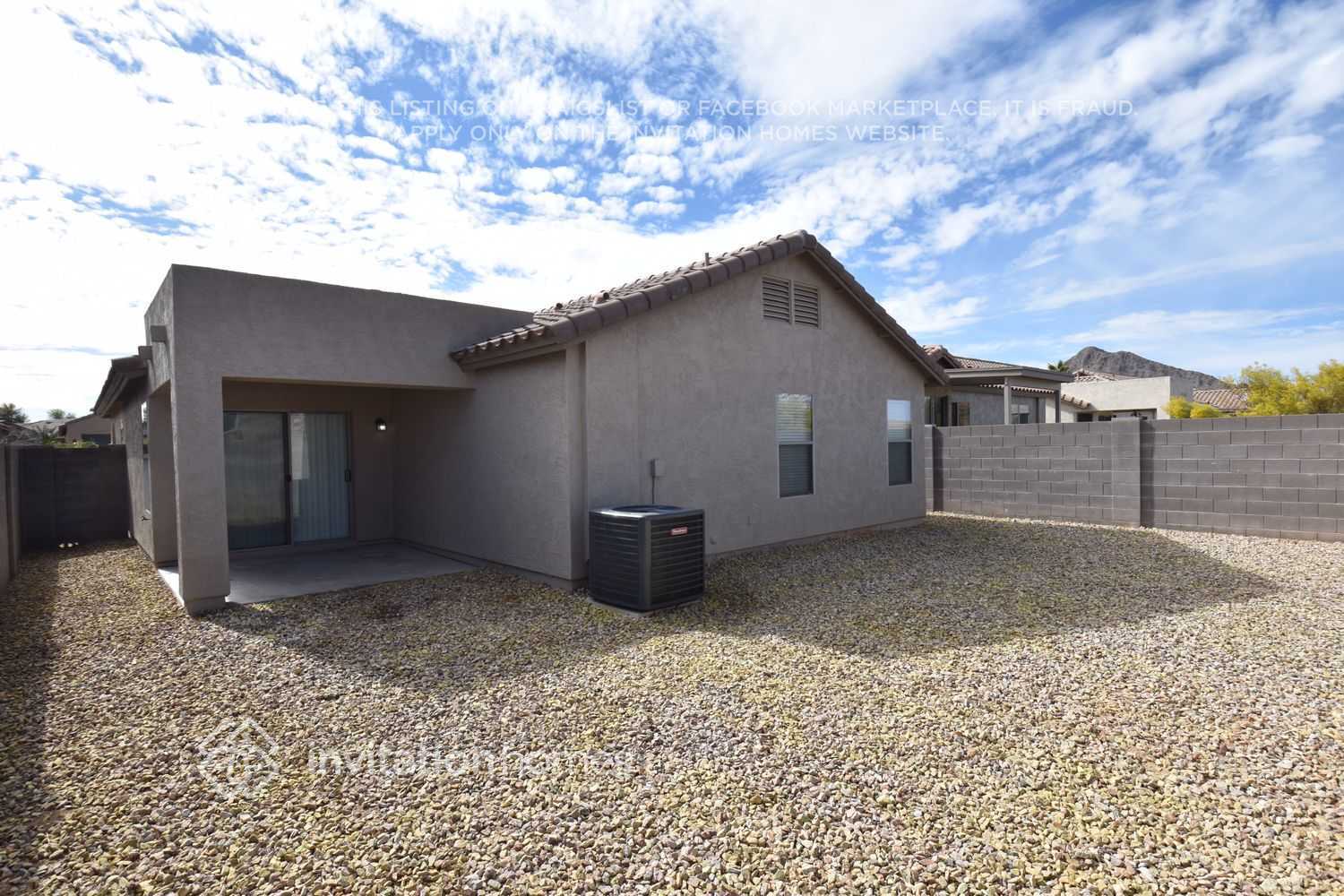 Building Photo - 3574 W Mesquite Ave