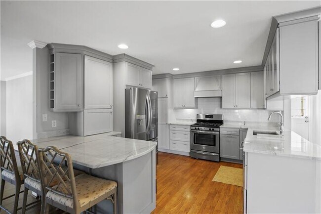 Building Photo - 105 Spruell Springs Rd