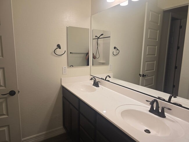 Building Photo - Five-bedroom CASITA home with a three-car ...