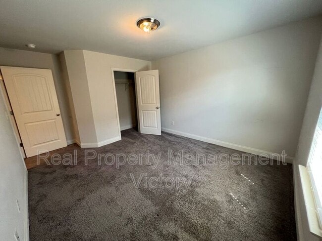 Building Photo - 1010 Brookhaven Dr