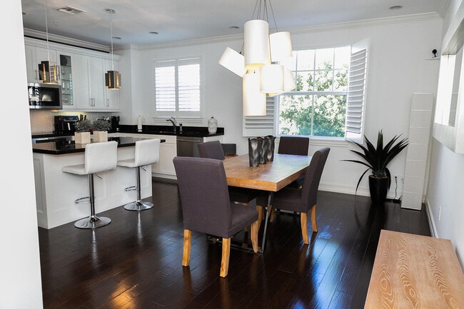 Building Photo - 381 E Cannery Row Cir