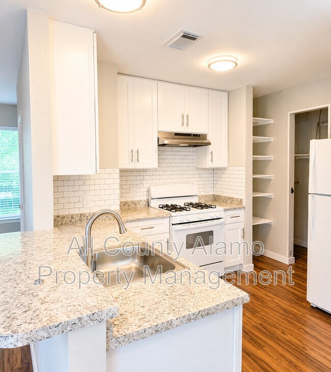 Building Photo - 429 Zachry Dr