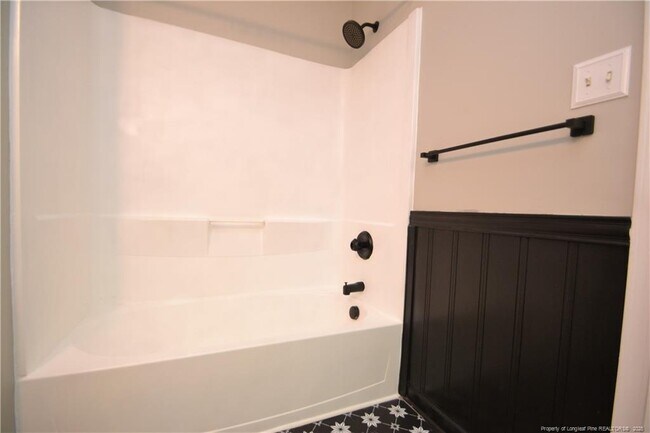 Building Photo - 308 Black Bird Ct