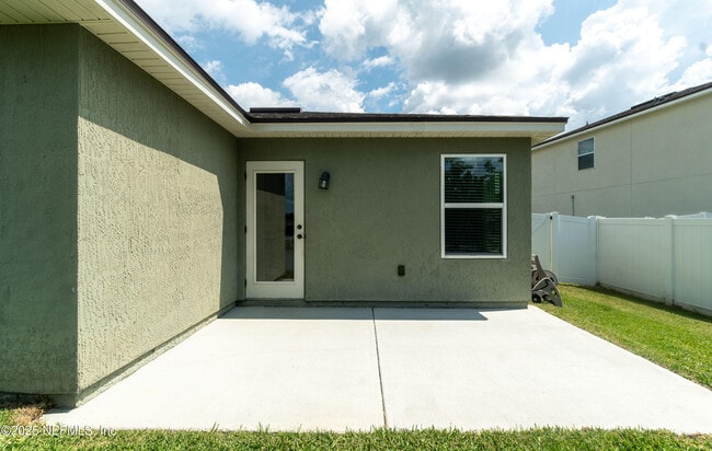Building Photo - 15078 Rain Lily St