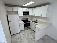 Building Photo - 212 Orland St