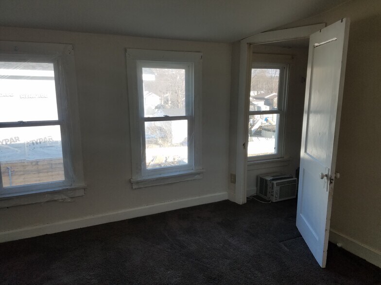 Bedroom with Walk-in Closet - 611 Lawn Drive