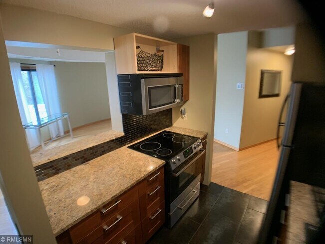 Building Photo - 3151 Dean Ct