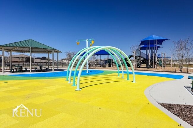 Building Photo - 11018 Yonder Flts