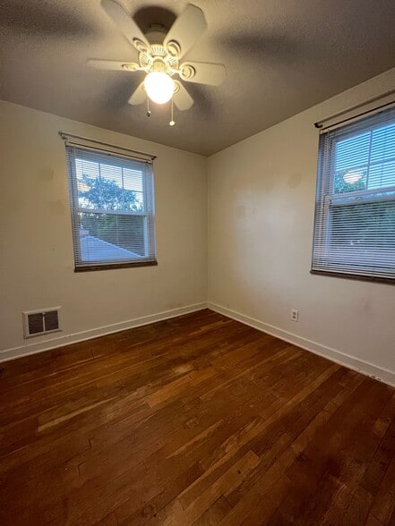 Building Photo - 8120 Remington Dr