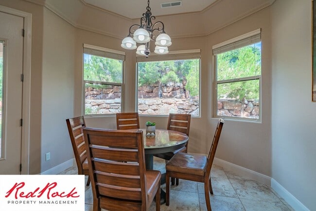 Building Photo - Minimally Furnished home in Little Valley!