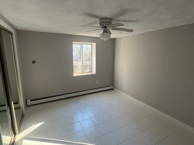 Building Photo - 236 Palfrey St