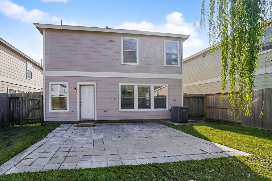 Building Photo - 11410 Sugar Bowl Dr