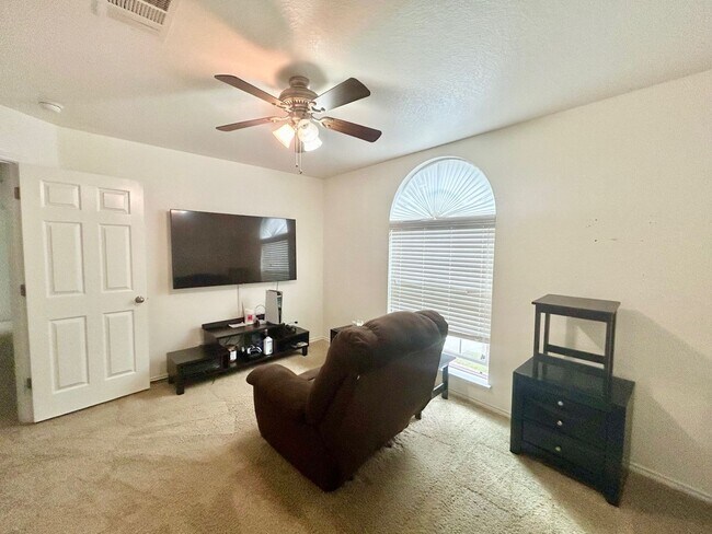 Building Photo - 5 BED/3 BATH GORGEOUS HOUSE FOR LEASE! AVA...