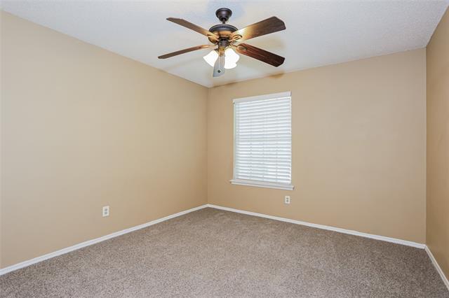 Building Photo - 2716 Hemingway Dr