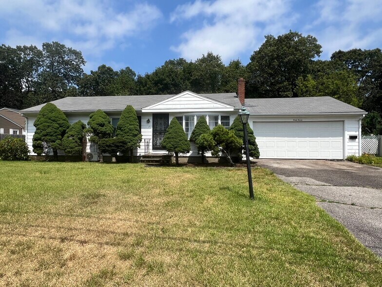 Building Photo - 47 Ashwood Cir